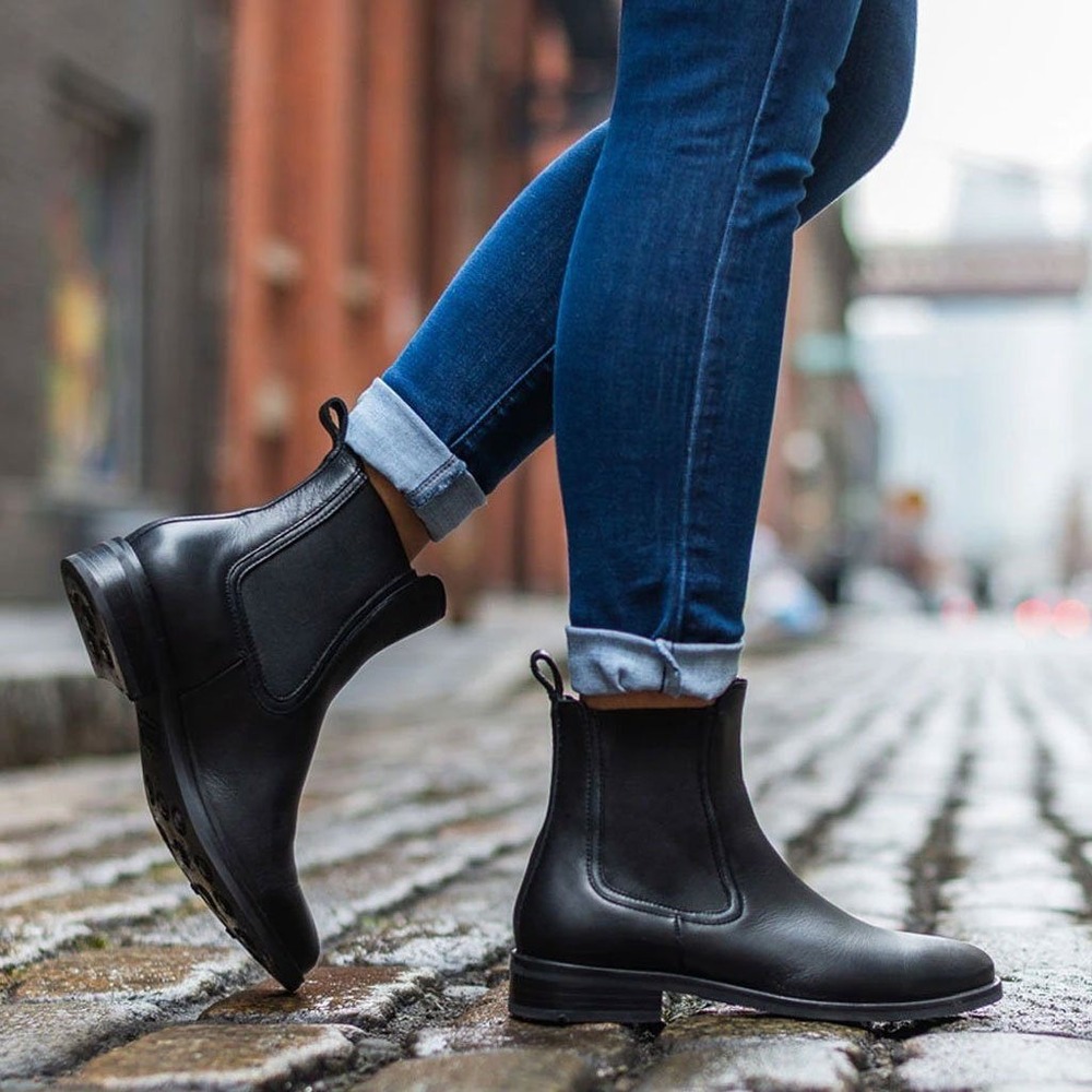 Thursday Boot Co. Women's Duchess Black Leather Chelsea Boots Ankle Boot- Size 8